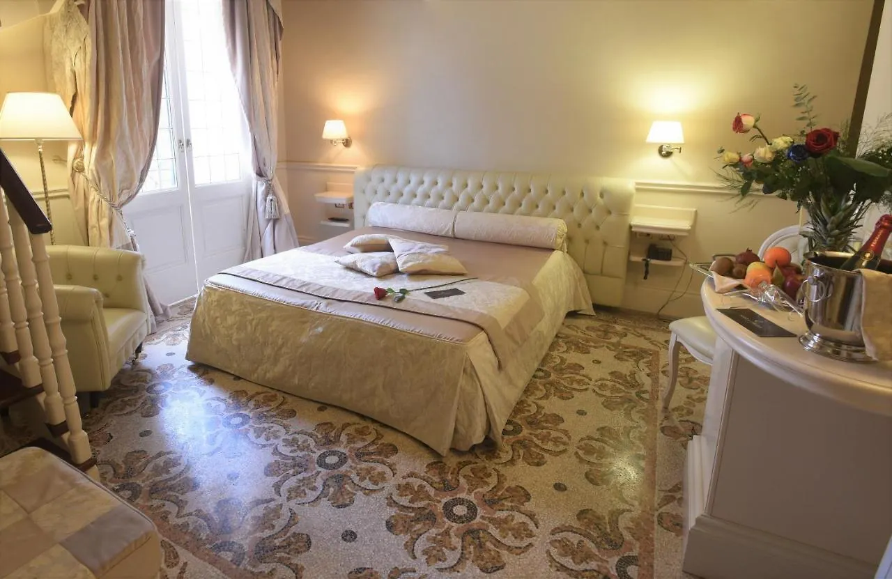 Suite Hotel Santa Chiara Lecce