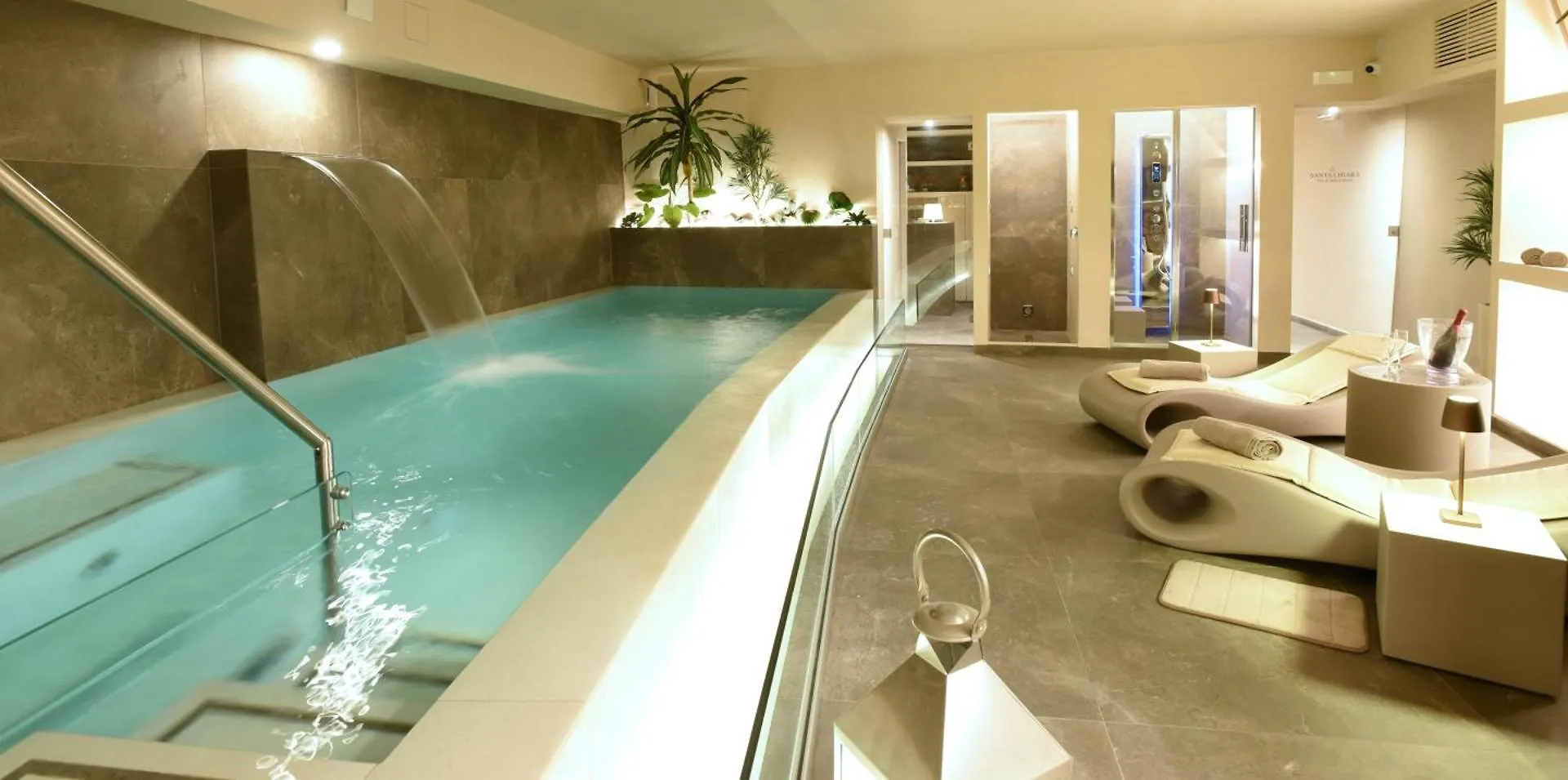 Suite Hotel Santa Chiara Lecce 4*,