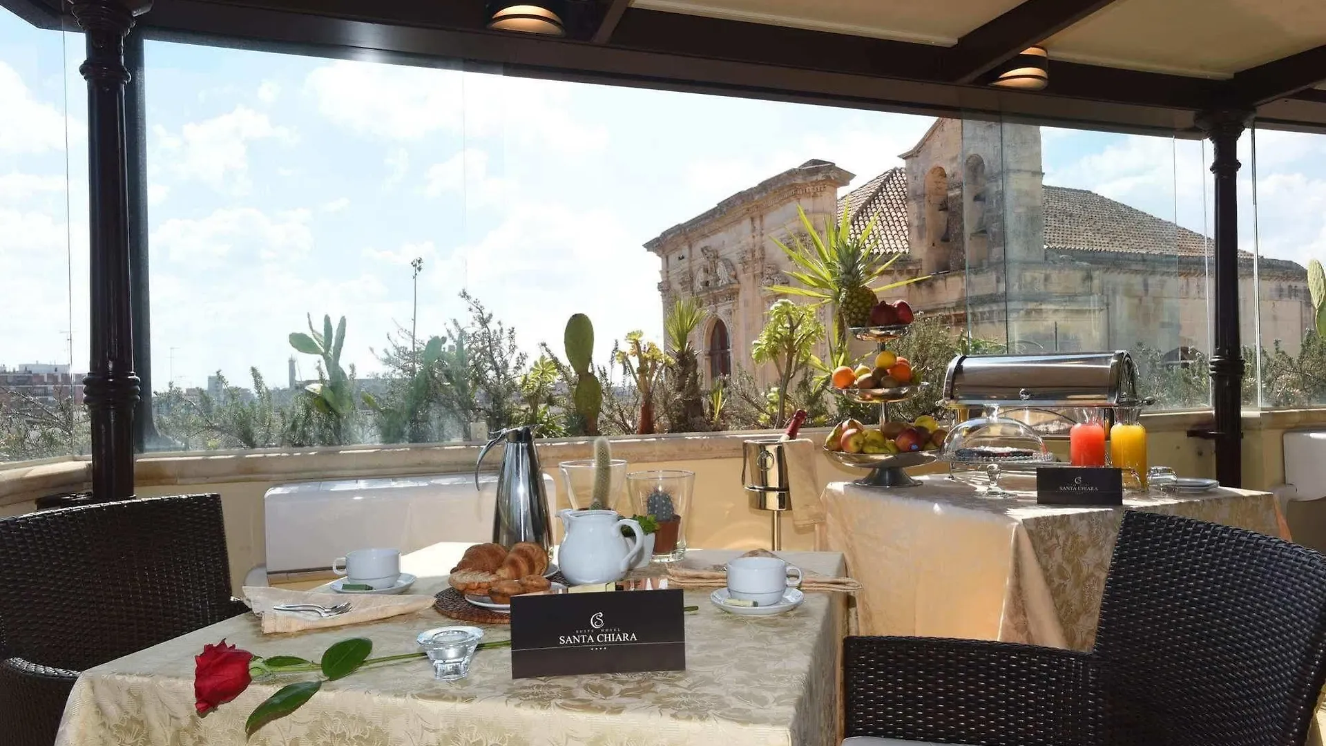 לצ'ה Suite Hotel Santa Chiara